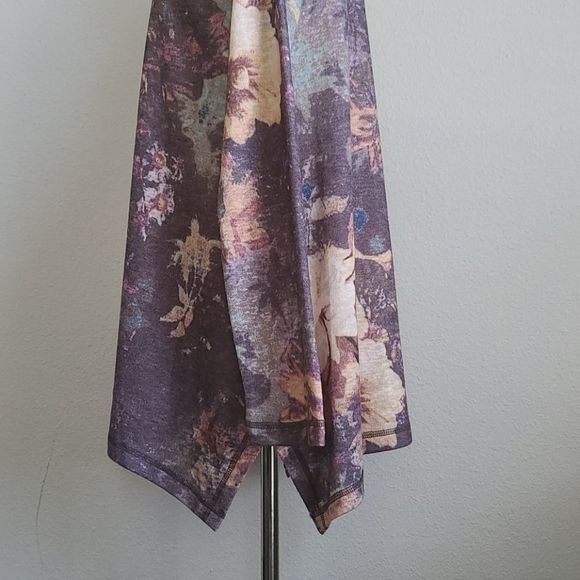 CHELSEA AND THEODORE top - Picture 6 of 8